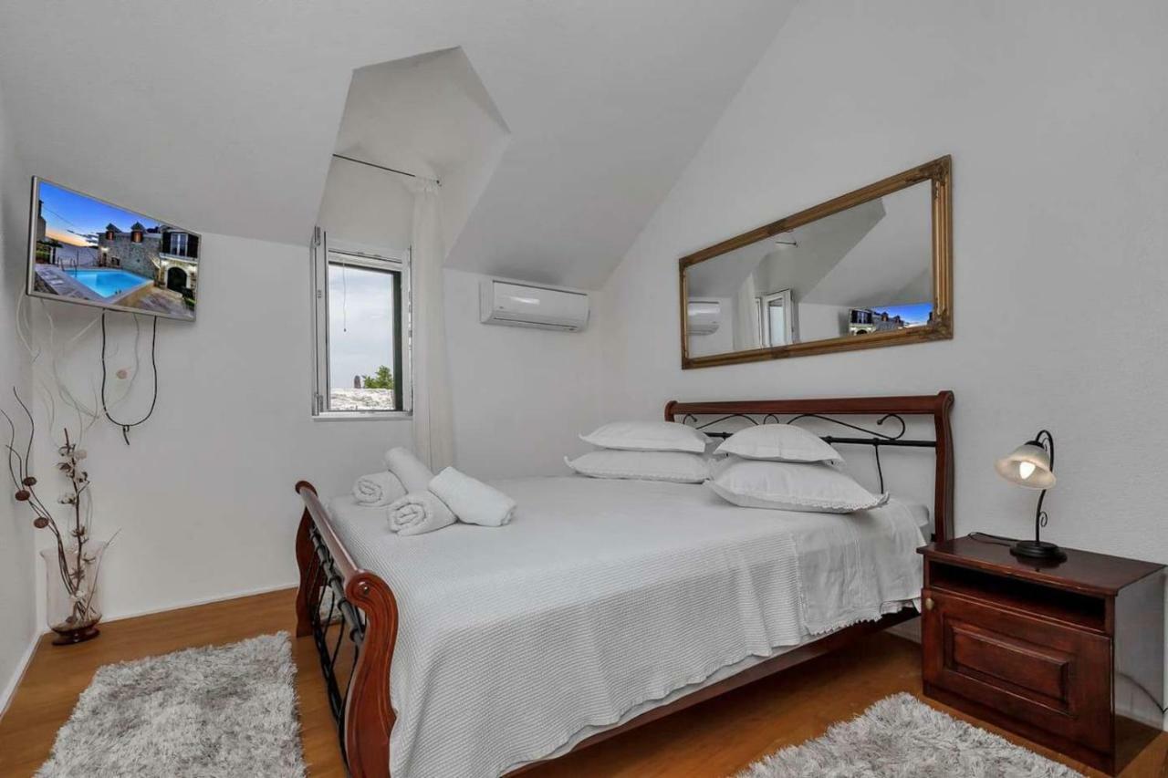 Luxury Villa Topolina Baška Voda エクステリア 写真